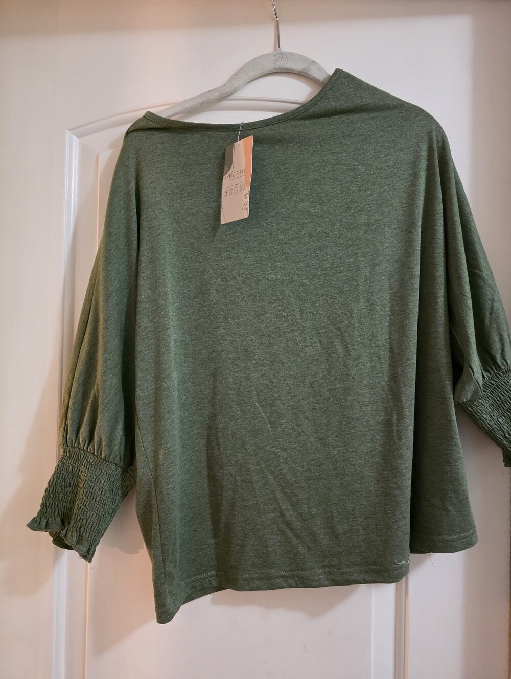 NWT Women’s Olive Green Smocked Sleeve Top
